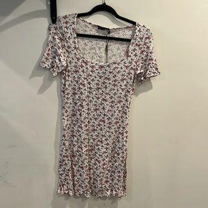 Prettylittlething floral shift dress